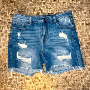 Cello womens, distressed jean shorts. Mid length. Very soft denim.